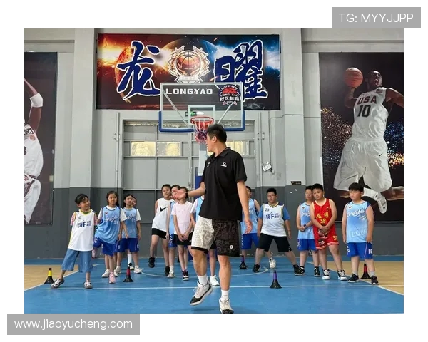 篮球之路：从基础训练到职业赛事的全方位成长与发展探讨