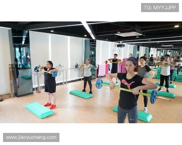 坚持科学健身打造强健体魄塑造完美身材引领健康新生活