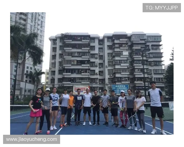 深圳网球队包夹战术创新探索与实践分析